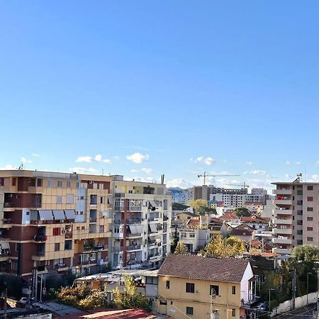 Family Living Tirana Lejlighed Eksteriør billede