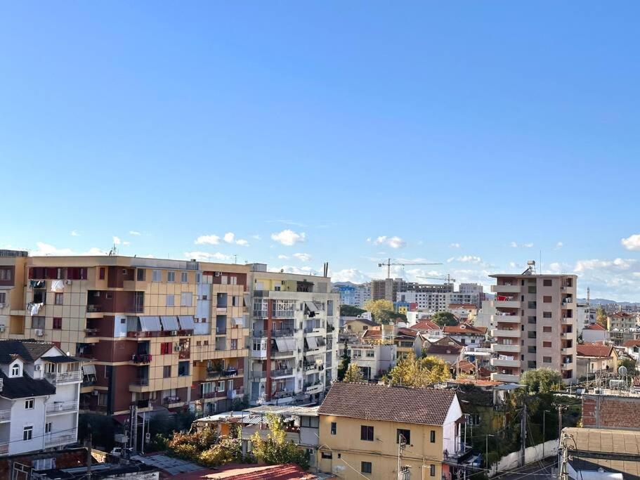 Family Living Tirana Lejlighed Eksteriør billede